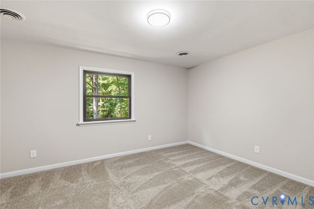 12319 Doe Crossing Ln, Glen Allen, VA 23059