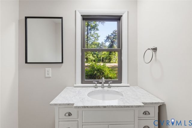 12319 Doe Crossing Ln, Glen Allen, VA 23059