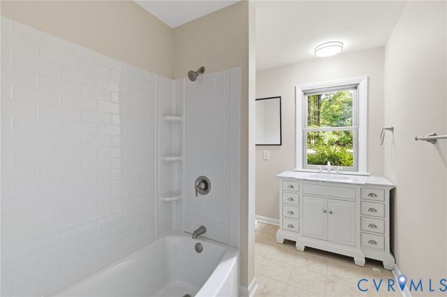 12319 Doe Crossing Ln, Glen Allen, VA 23059