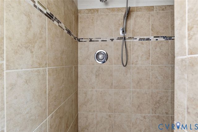 12319 Doe Crossing Ln, Glen Allen, VA 23059