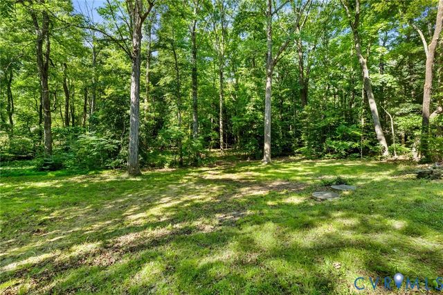 12319 Doe Crossing Ln, Glen Allen, VA 23059