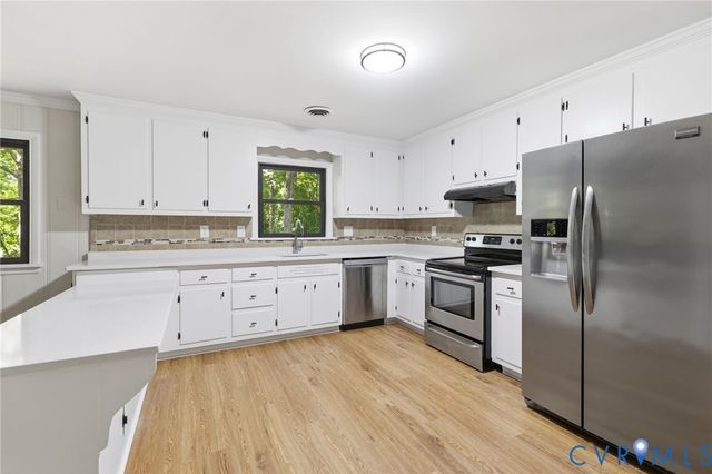12319 Doe Crossing Ln, Glen Allen, VA 23059