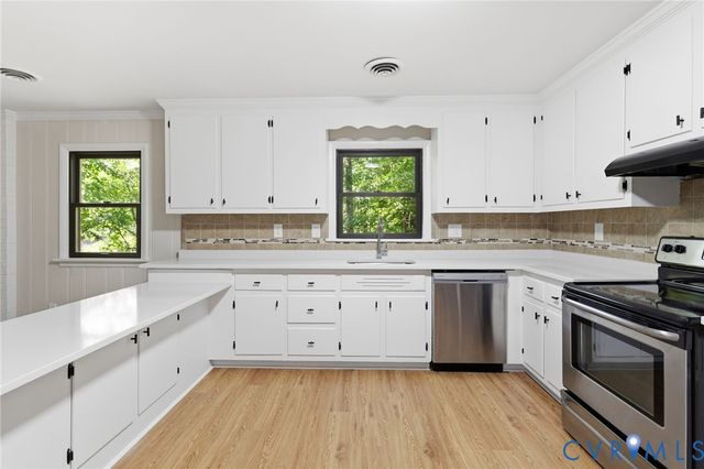 12319 Doe Crossing Ln, Glen Allen, VA 23059