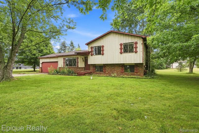 8534 Tim Tam Trail, Flushing Charter Township, MI 48433