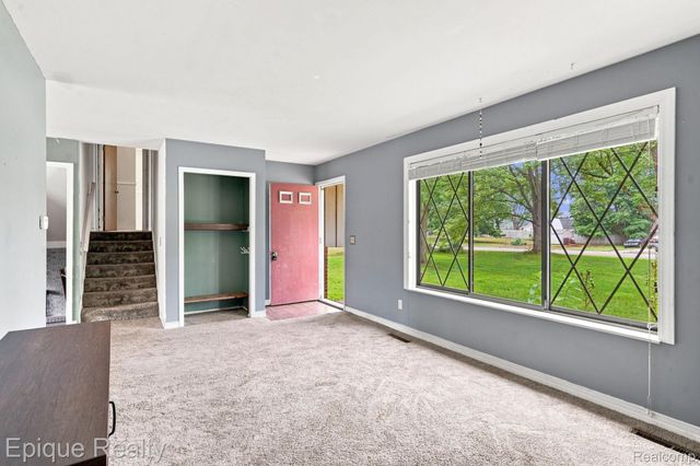 8534 Tim Tam Trail, Flushing Charter Township, MI 48433