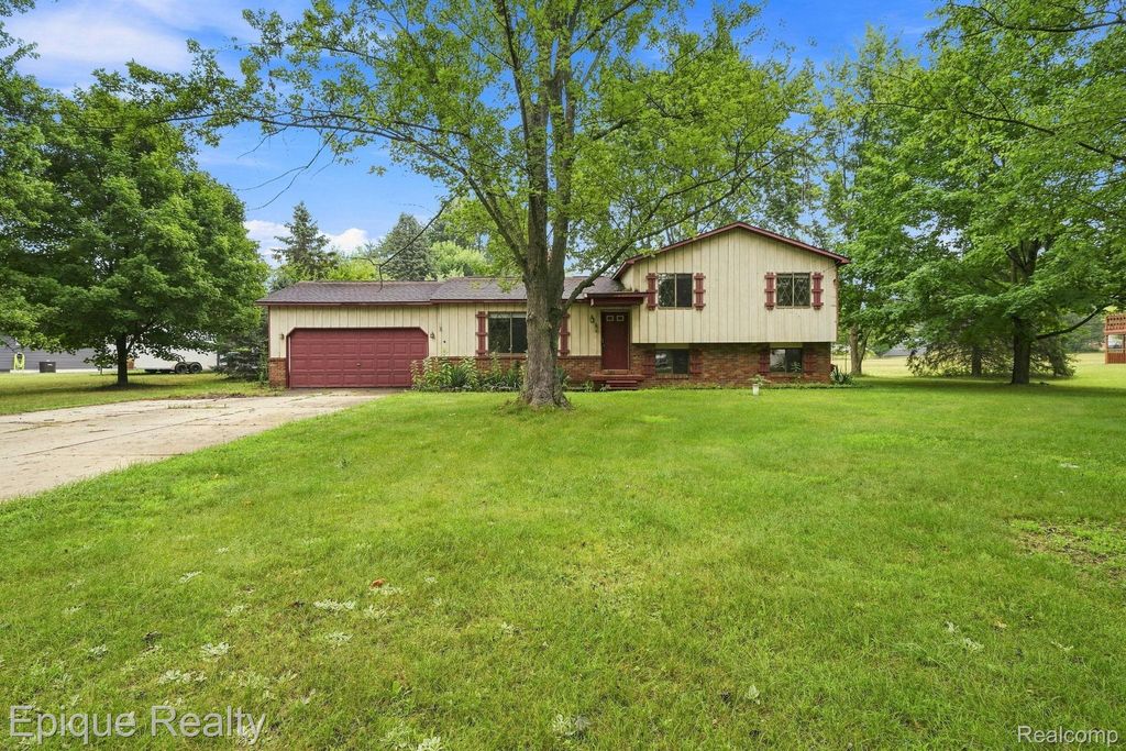 8534 Tim Tam Trail, Flushing Charter Township, MI 48433