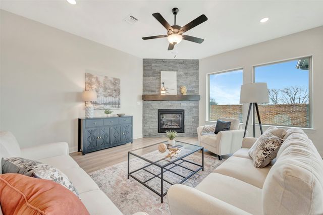 610 Long Trail, Mansfield, TX 76063