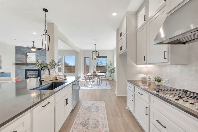 610 Long Trail, Mansfield, TX 76063