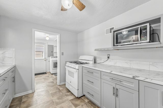 1702 S Greenwood Ave, Wichita, KS 67211