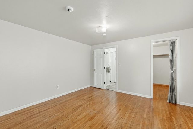 1702 S Greenwood Ave, Wichita, KS 67211