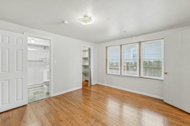 1702 S Greenwood Ave, Wichita, KS 67211