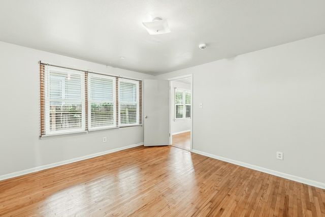 1702 S Greenwood Ave, Wichita, KS 67211