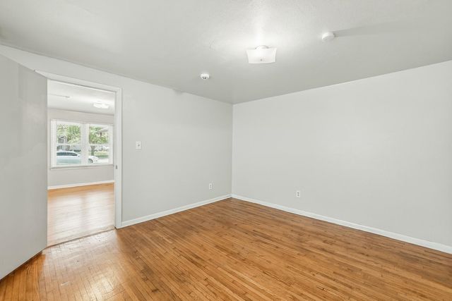 1702 S Greenwood Ave, Wichita, KS 67211