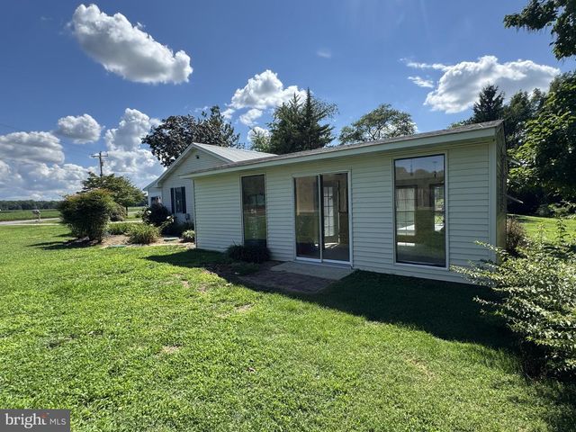 1525 BIG OAK RD, Smyrna, DE 19977