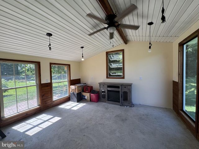 1525 BIG OAK RD, Smyrna, DE 19977