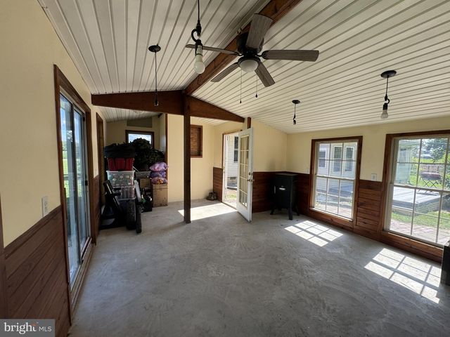 1525 BIG OAK RD, Smyrna, DE 19977