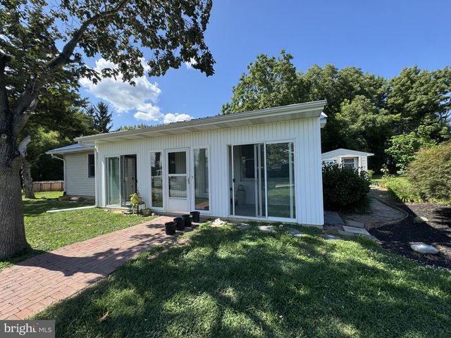 1525 BIG OAK RD, Smyrna, DE 19977