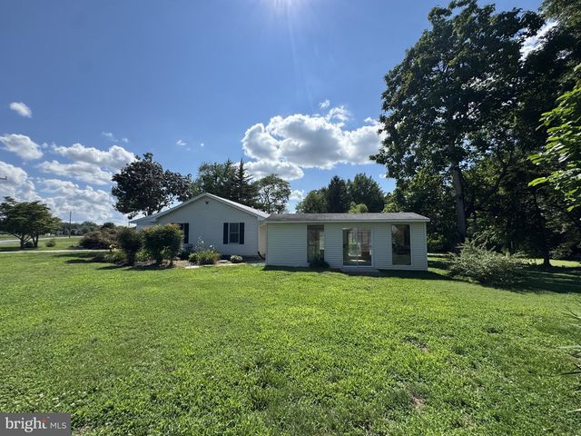 1525 BIG OAK RD, Smyrna, DE 19977