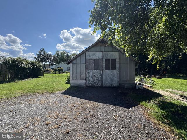 1525 BIG OAK RD, Smyrna, DE 19977