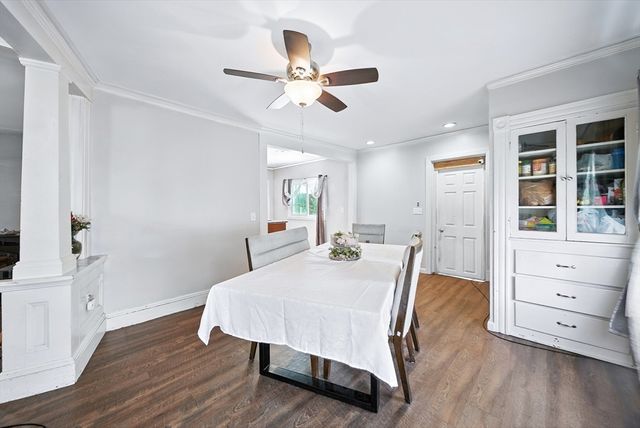 27 Clifton St, Fitchburg, MA 01420