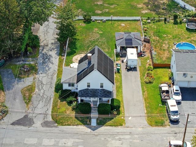 27 Clifton St, Fitchburg, MA 01420