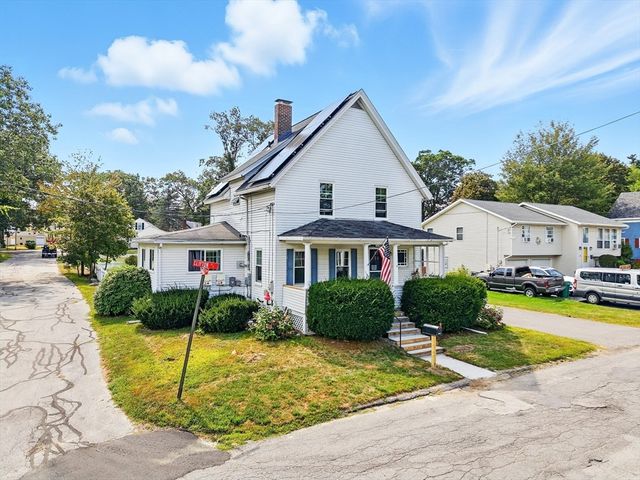 27 Clifton St, Fitchburg, MA 01420