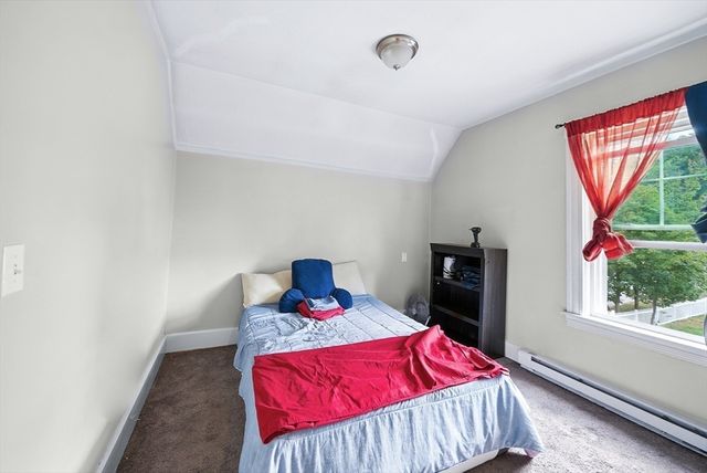 27 Clifton St, Fitchburg, MA 01420