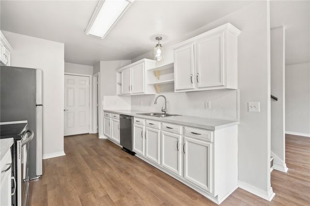 2910 Dawn Court, Siloam Springs, AR 72761
