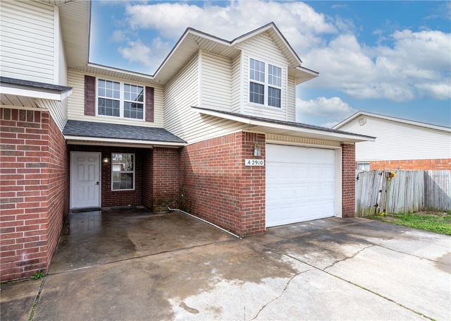 2910 Dawn Court, Siloam Springs, AR 72761