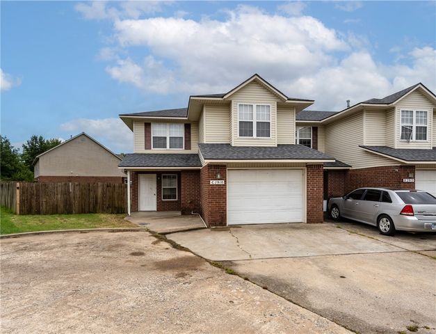 2910 Dawn Court, Siloam Springs, AR 72761
