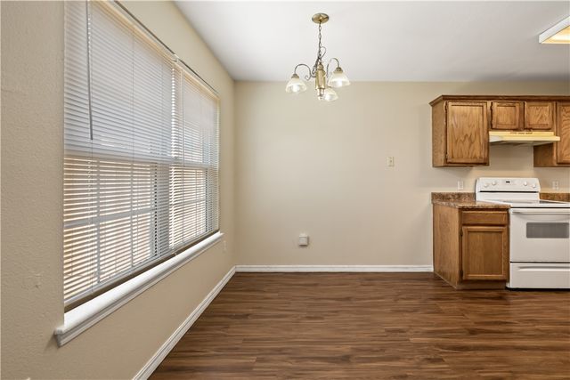 2910 Dawn Court, Siloam Springs, AR 72761