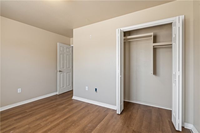 2910 Dawn Court, Siloam Springs, AR 72761