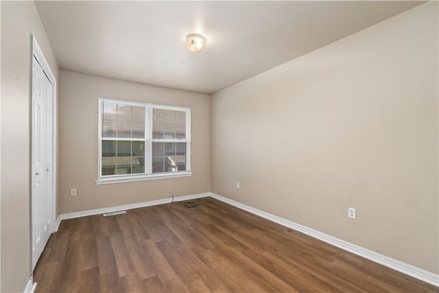 2910 Dawn Court, Siloam Springs, AR 72761