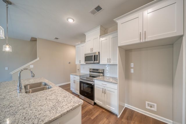 284 E WASHINGTON AVE, Covington, TN 38019