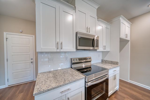 284 E WASHINGTON AVE, Covington, TN 38019