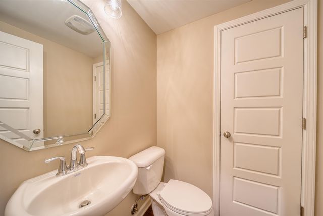 284 E WASHINGTON AVE, Covington, TN 38019