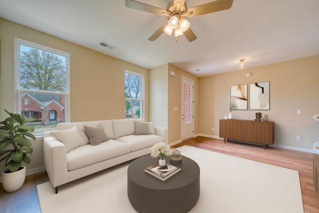 284 E WASHINGTON AVE, Covington, TN 38019