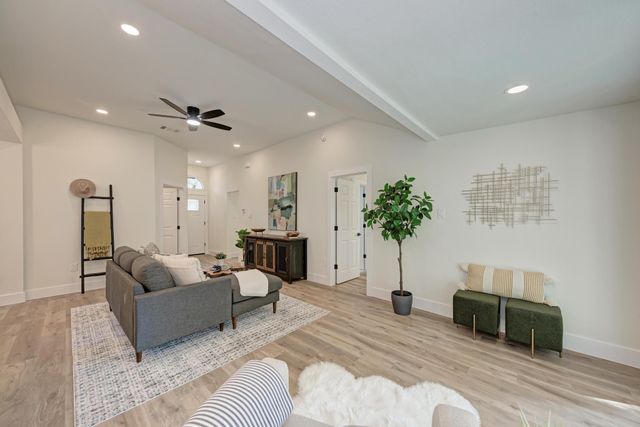 5805 Teri RD, Austin, TX 78744