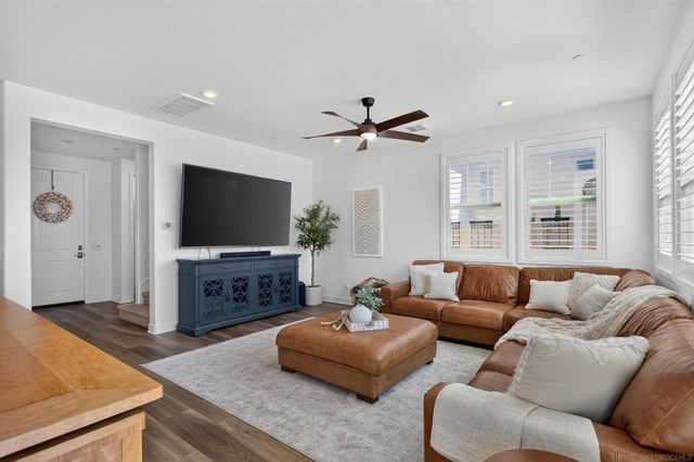 6617 Spartina Ct, Carlsbad, CA 92011