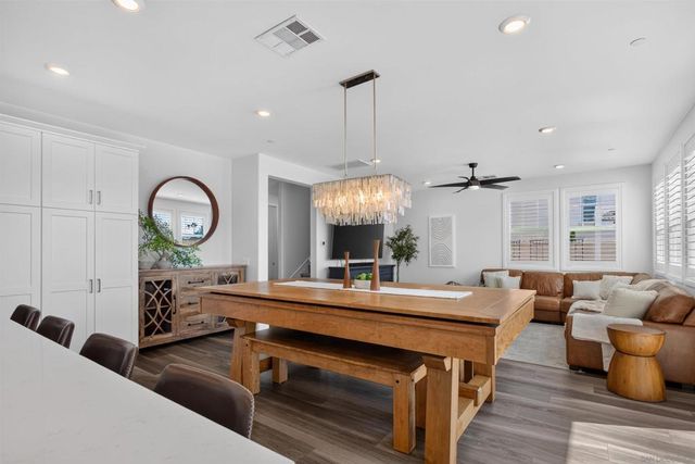 6617 Spartina Ct, Carlsbad, CA 92011