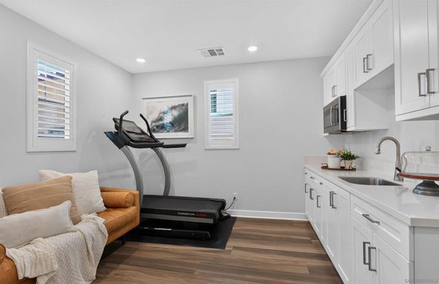 6617 Spartina Ct, Carlsbad, CA 92011