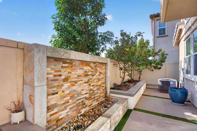 6617 Spartina Ct, Carlsbad, CA 92011