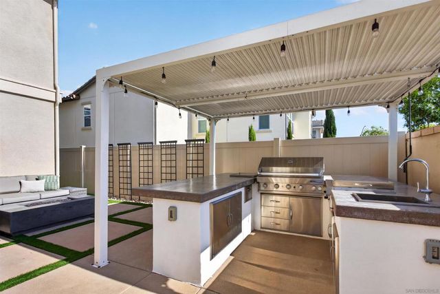 6617 Spartina Ct, Carlsbad, CA 92011