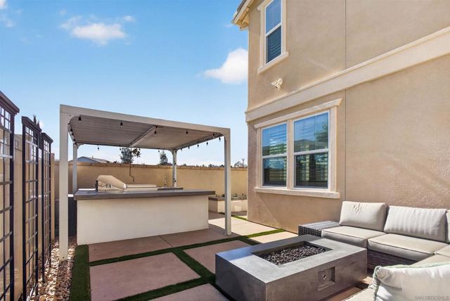 6617 Spartina Ct, Carlsbad, CA 92011
