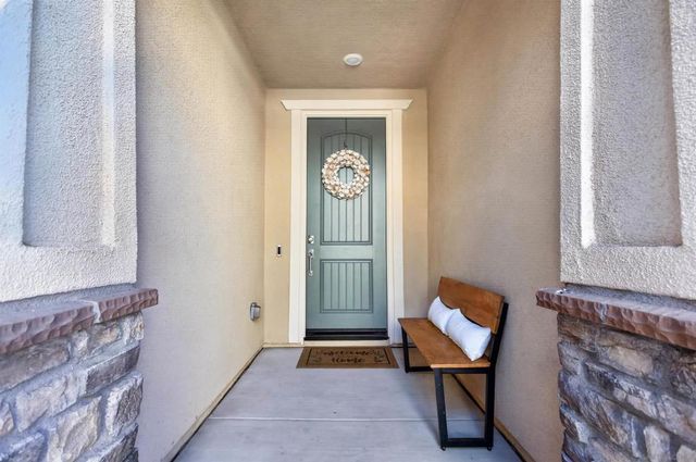 6617 Spartina Ct, Carlsbad, CA 92011