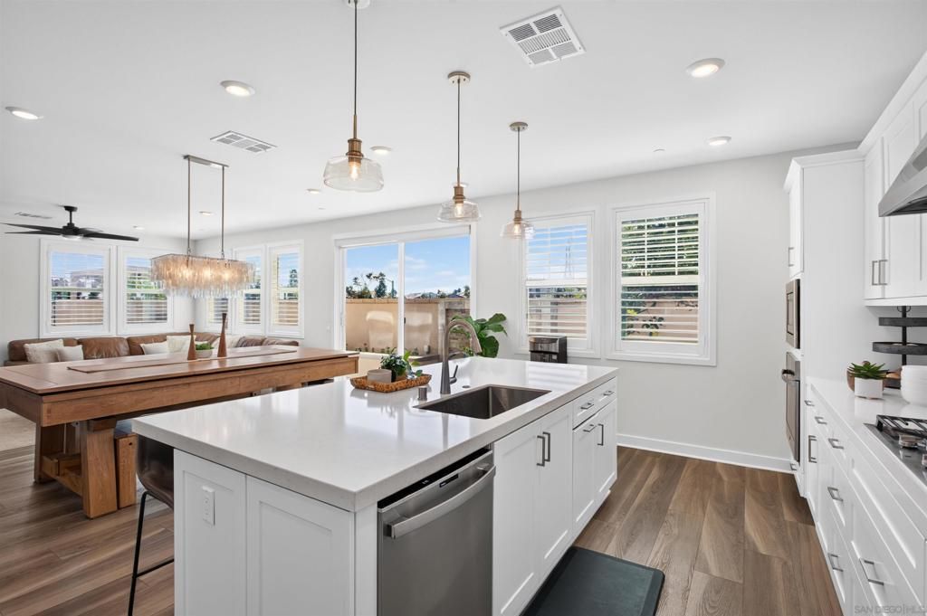 6617 Spartina Ct, Carlsbad, CA 92011 — photo 5