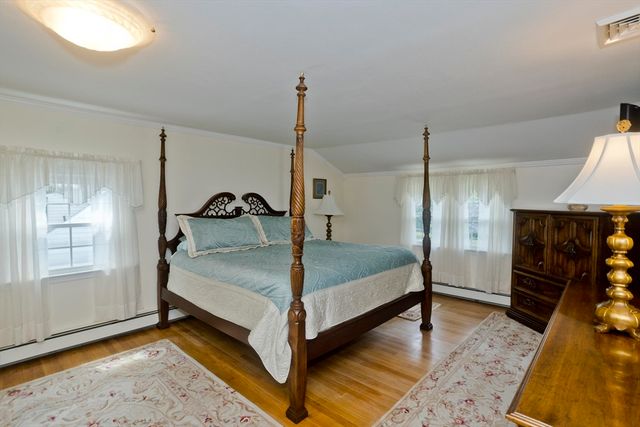 210 Steiger Dr, Westfield, MA 01085