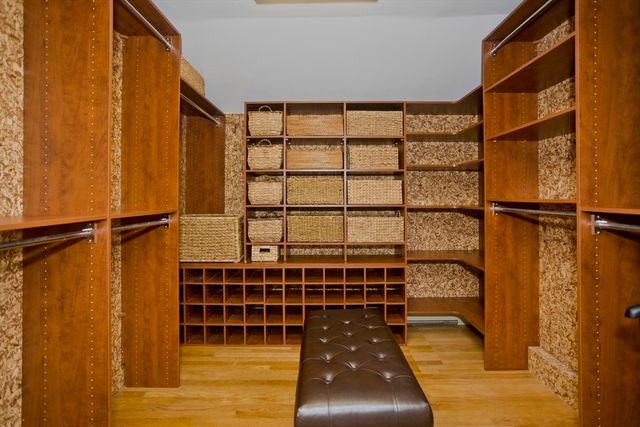 210 Steiger Dr, Westfield, MA 01085