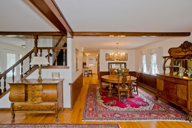 210 Steiger Dr, Westfield, MA 01085