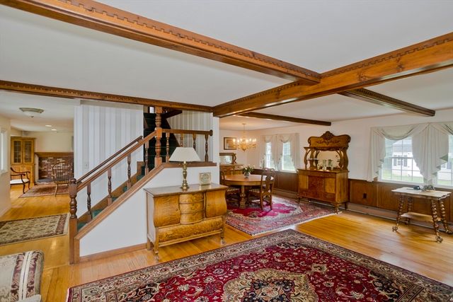 210 Steiger Dr, Westfield, MA 01085